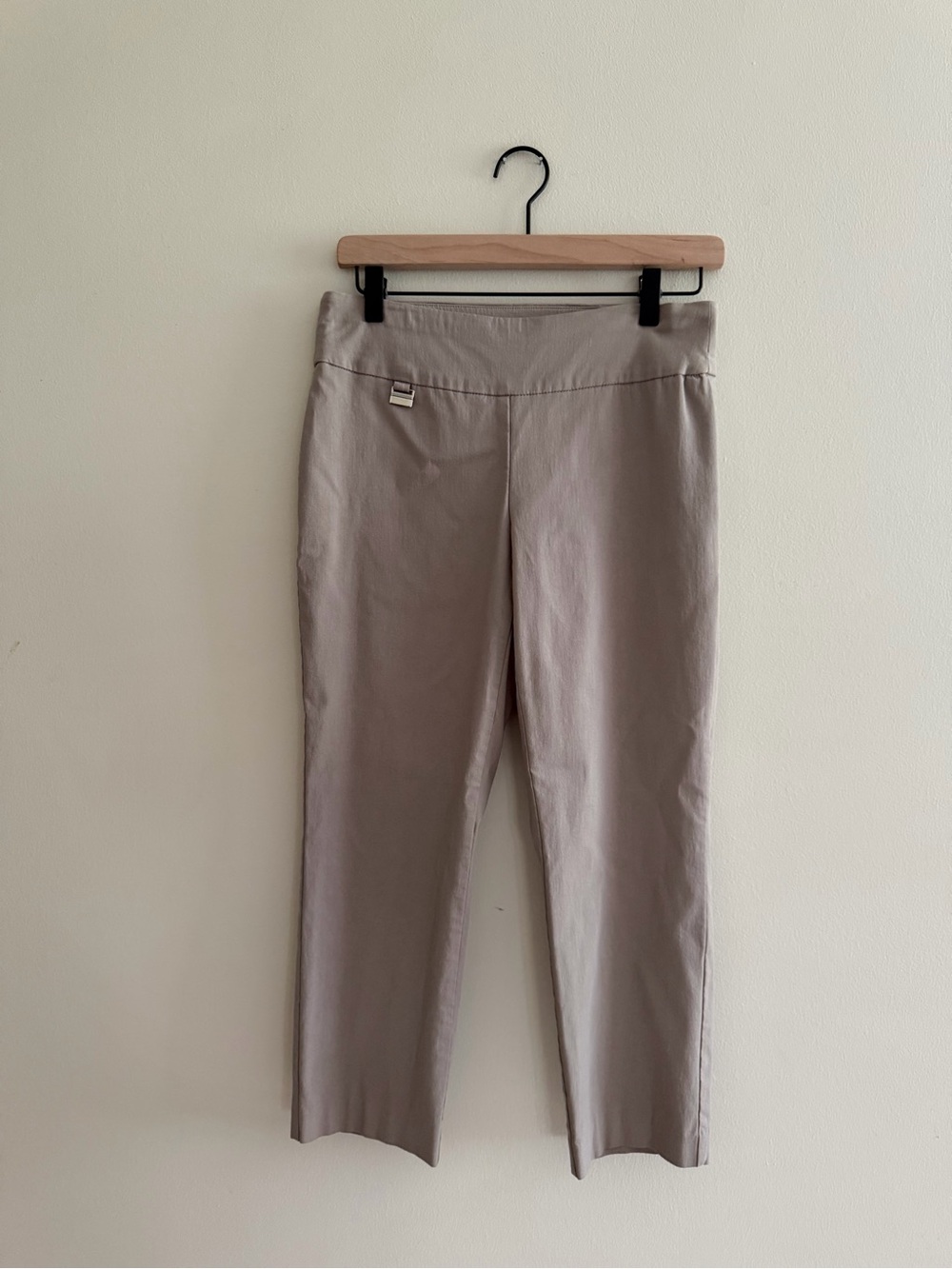 Alfani Women’s Essential Capri
